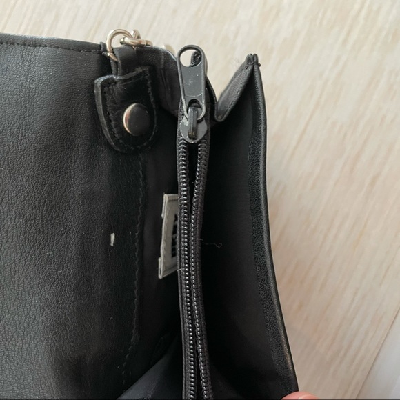 DKNY black leather coin purse key ring wallet - Picture 5 of 7